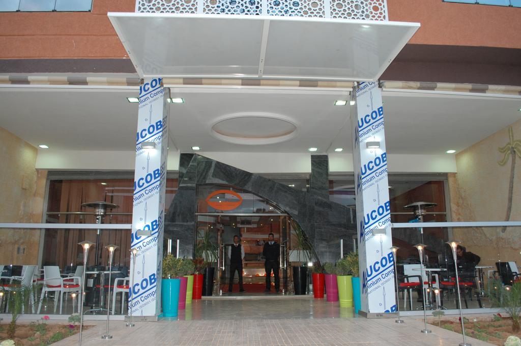 Hotel Salwan Эль-Аюн Экстерьер фото